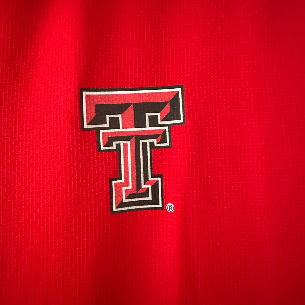 Texas Tech Under Armour Pullover - Picture 6 of 6